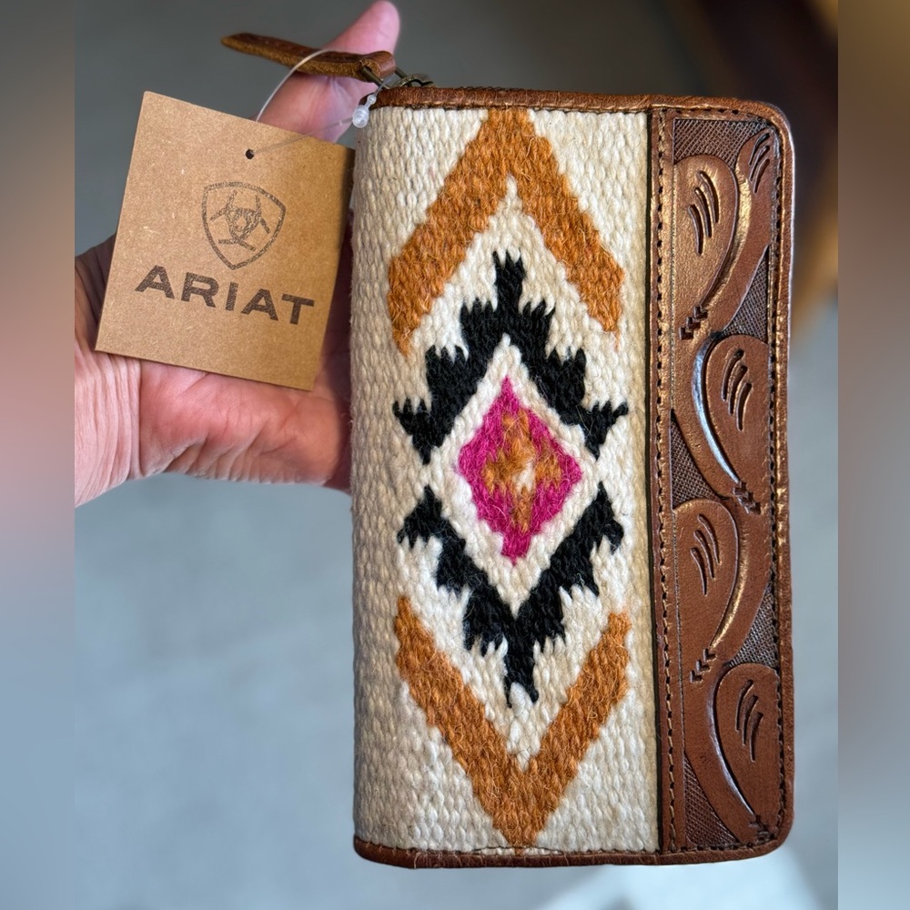 ARIAT Blanket Wallet - Picture 1 of 12